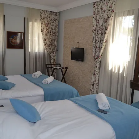 فندق مبيت وإفطار Mandalin 3*