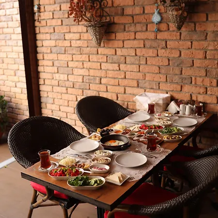 Bed & Breakfast Mandalin 3*