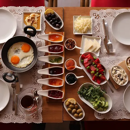 Mandalin فندق مبيت وإفطار Siğacık