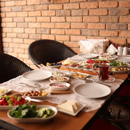 فندق مبيت وإفطار Mandalin 3*