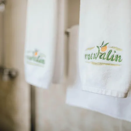 Mandalin Bed & Breakfast